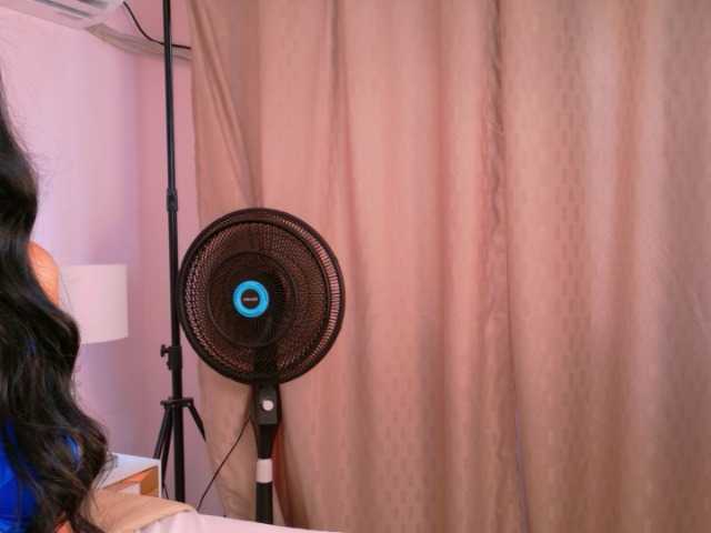 EmilyBills live cam on BongaCams