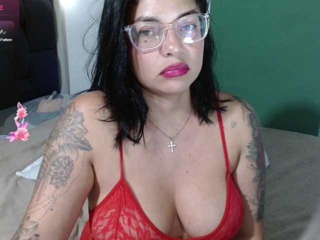 sexyvivian1 live cam on BongaCams
