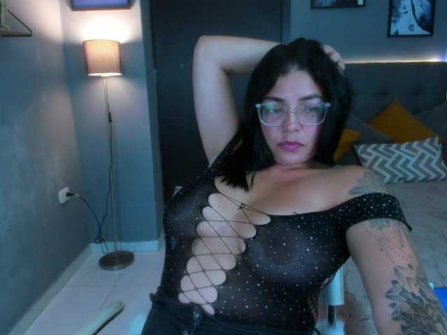 sexyvivian1 live cam on BongaCams