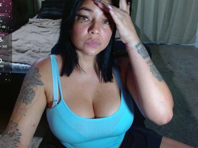 sexyvivian1 live cam on BongaCams
