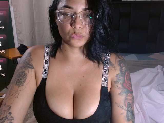 sexyvivian1 live cam on BongaCams