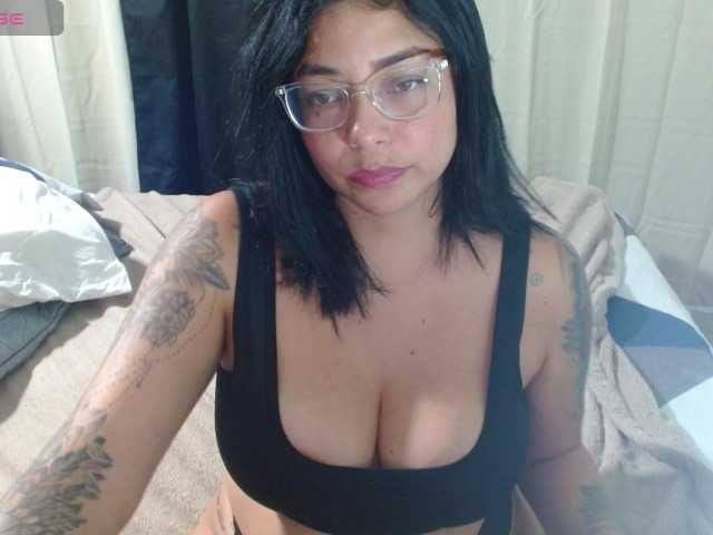 sexyvivian1 live cam on BongaCams