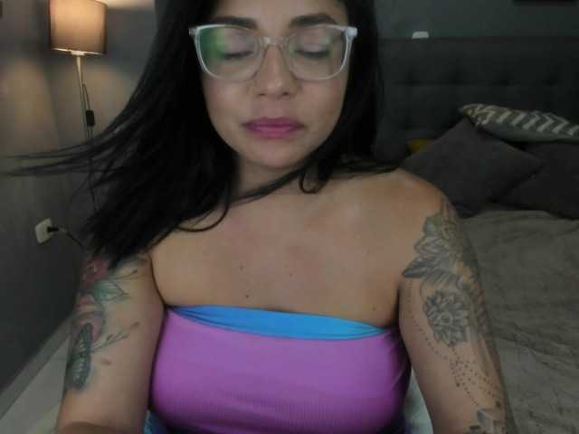 sexyvivian1 live cam on BongaCams