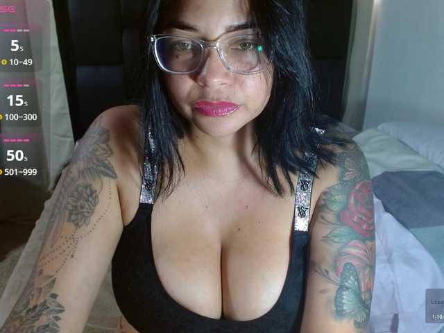sexyvivian1 live cam on BongaCams