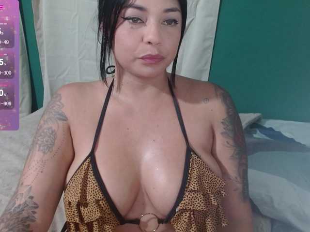 sexyvivian1 live cam on BongaCams