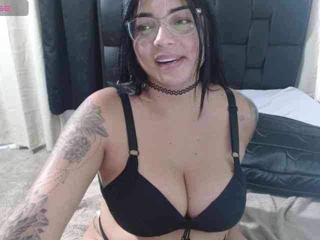 sexyvivian1 webcam