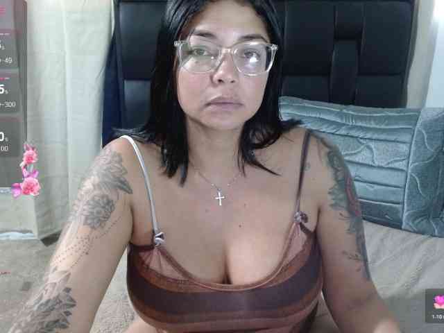 sexyvivian1 webcam