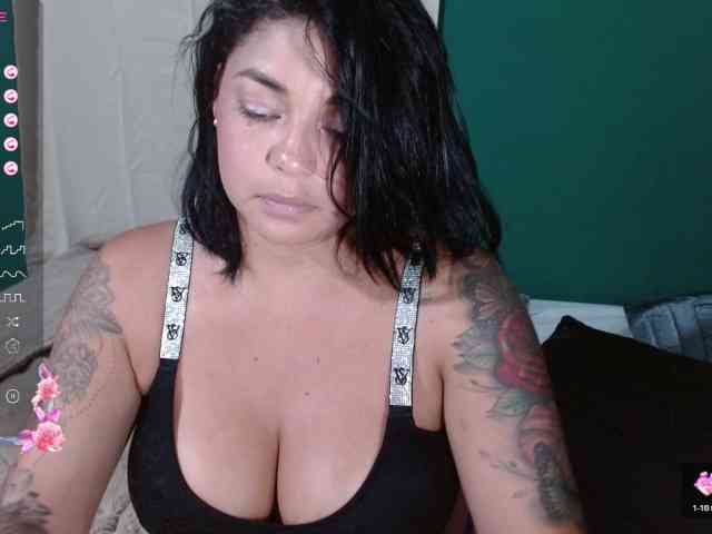 sexyvivian1 webcam