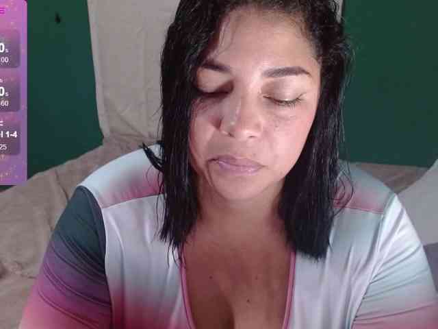 sexyvivian1 webcam