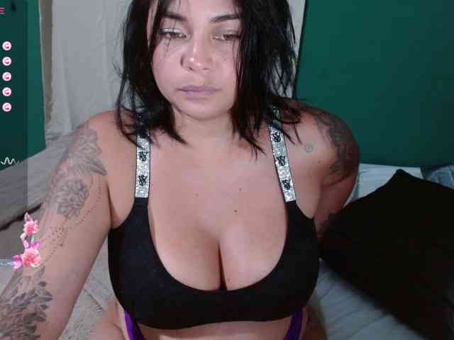 sexyvivian1 webcam