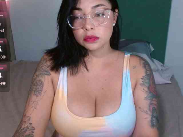 sexyvivian1 webcam