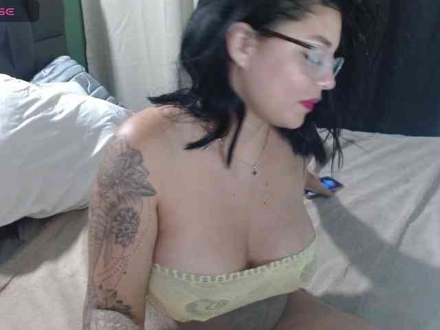 sexyvivian1 webcam