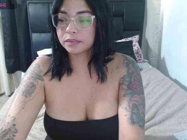 sexyvivian1 webcam