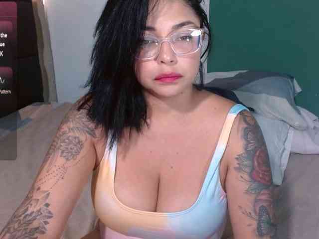 sexyvivian1 webcam