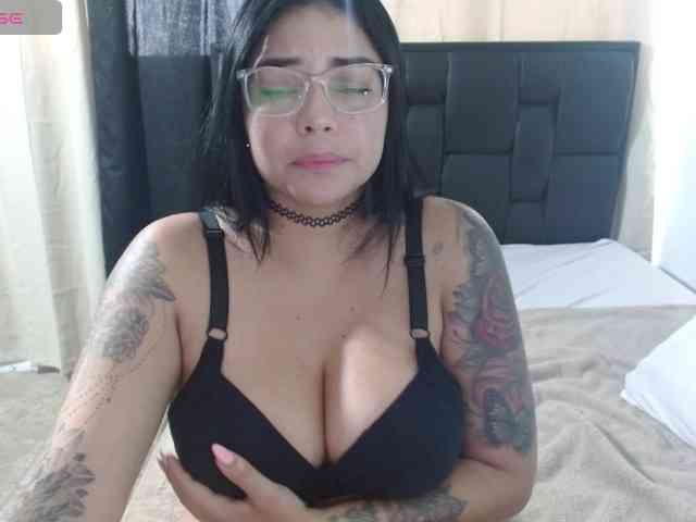 sexyvivian1 webcam