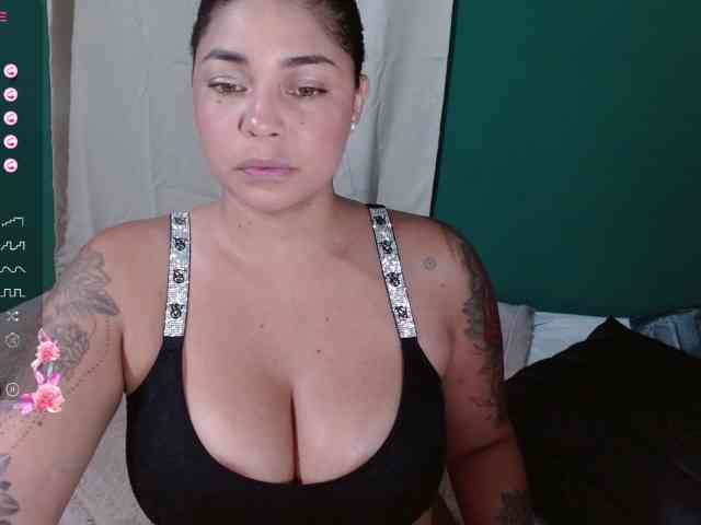 sexyvivian1 webcam