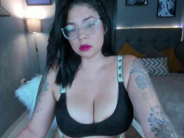 sexyvivian1 webcam