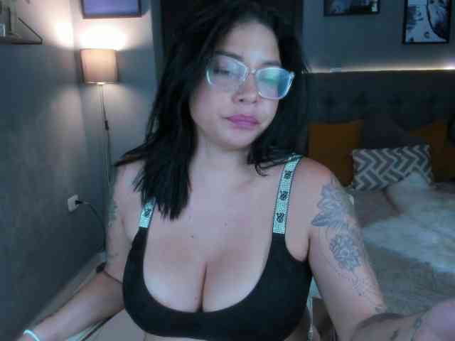 sexyvivian1 webcam