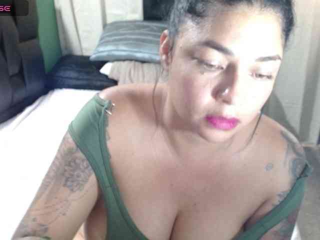 sexyvivian1 webcam