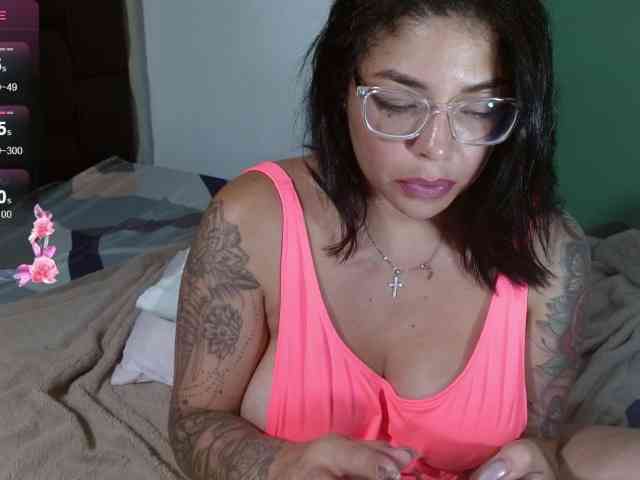 sexyvivian1 webcam