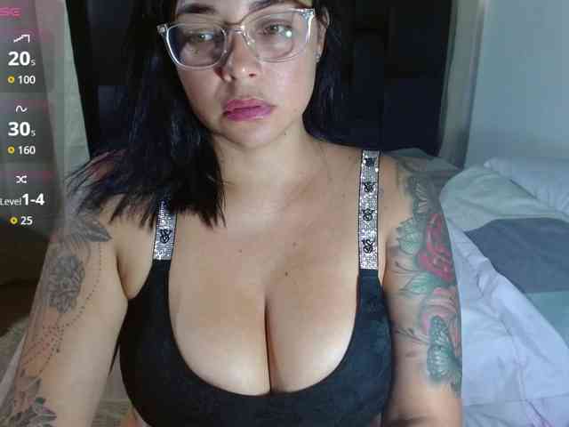 sexyvivian1 webcam