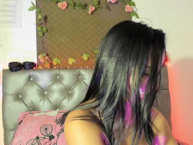 Sheetcouper live webcam show