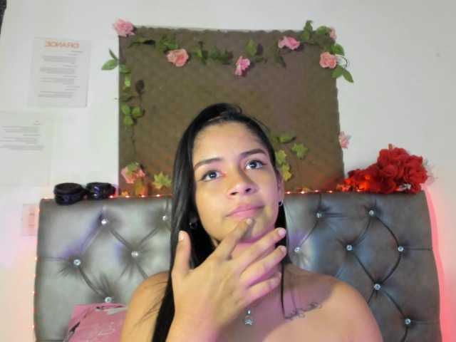 Sheetcouper live webcam show