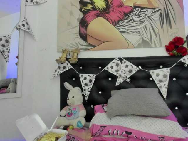 Sheetcouper live cam on BongaCams