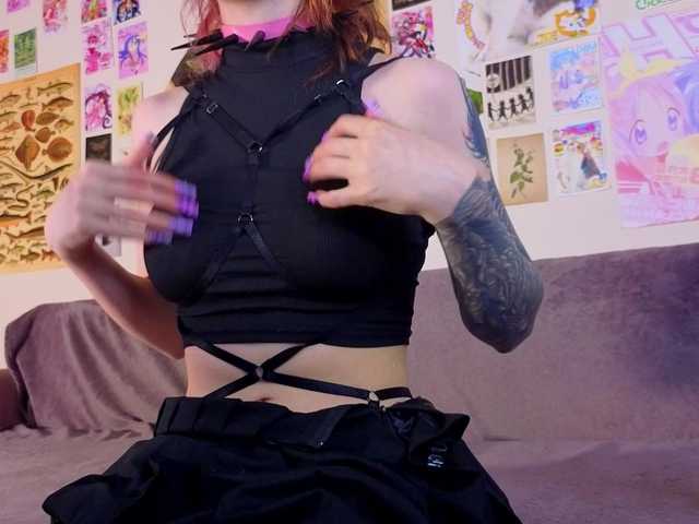 IleanaBurgher live cam on BongaCams