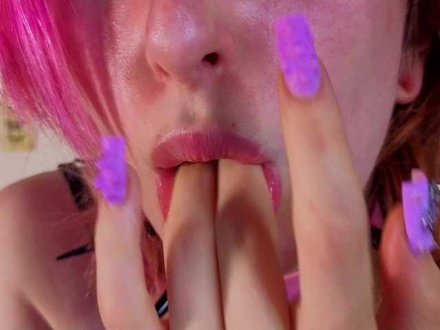 IleanaBurgher live cam on BongaCams