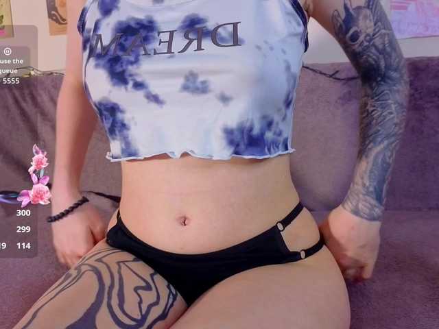 IleanaBurgher live cam on BongaCams