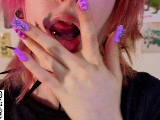 IleanaBurgher live cam on BongaCams