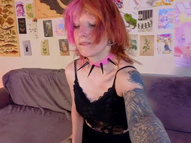 IleanaBurgher live cam on BongaCams
