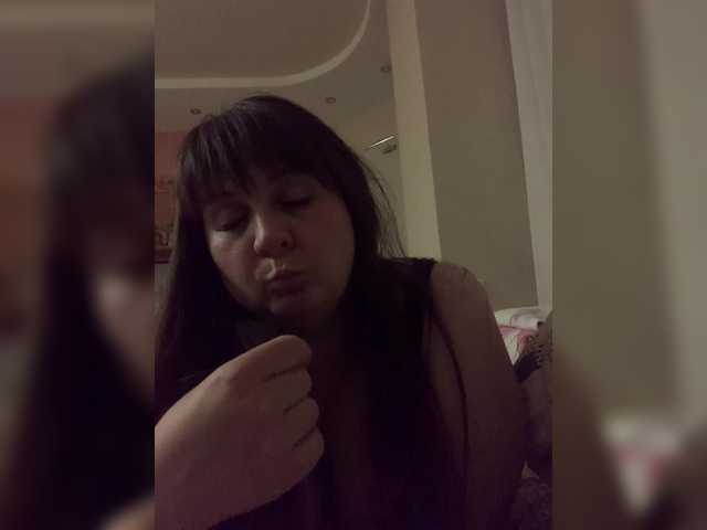 KhrisLuna2 live cam on BongaCams