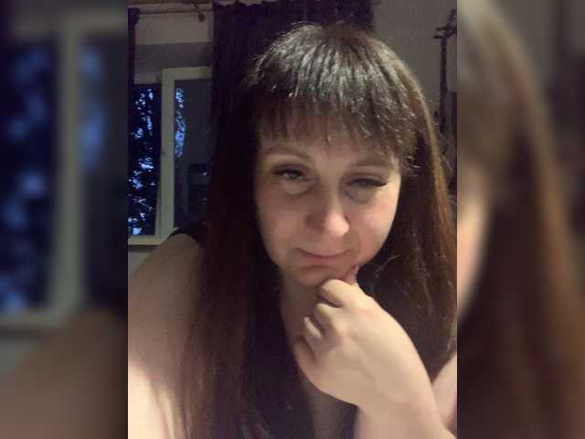 KhrisLuna2 live cam on BongaCams
