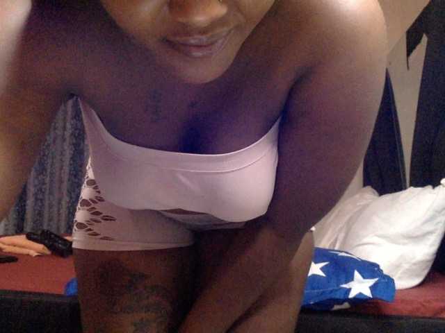 Lilybaby69 live cam on BongaCams