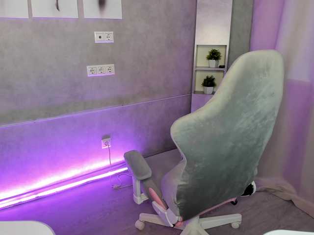 Kathrine-Meyer live cam on BongaCams