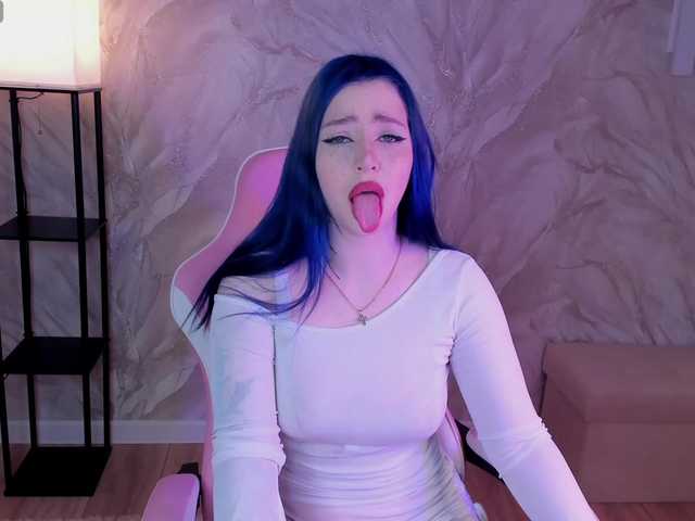 honeycherrry live cam on BongaCams