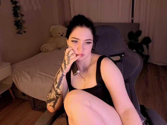 honeycherrry live cam on BongaCams