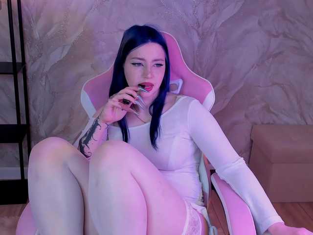 honeycherrry live cam on BongaCams
