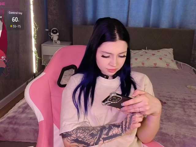 honeycherrry live cam on BongaCams