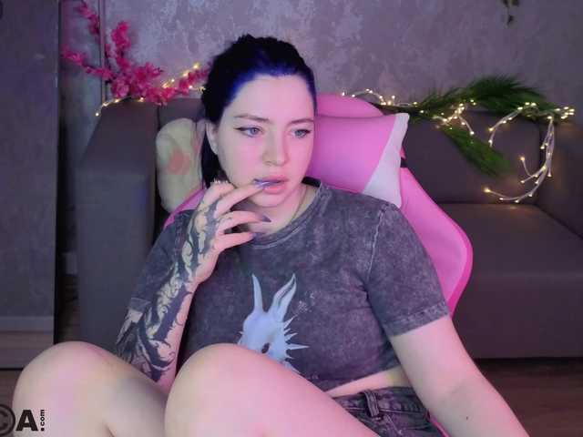 honeycherrry live cam on BongaCams