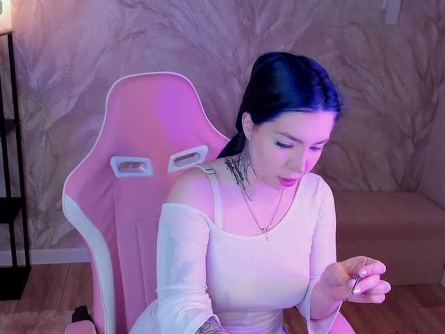 honeycherrry live cam on BongaCams