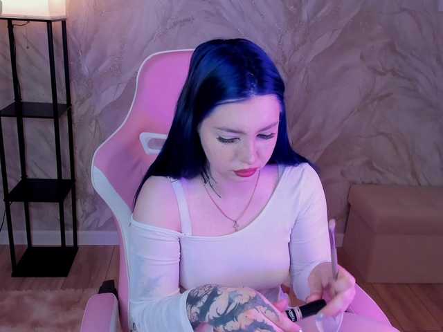 honeycherrry live cam on BongaCams