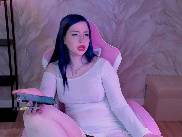 honeycherrry live cam on BongaCams