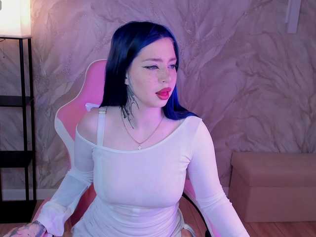 honeycherrry live cam on BongaCams