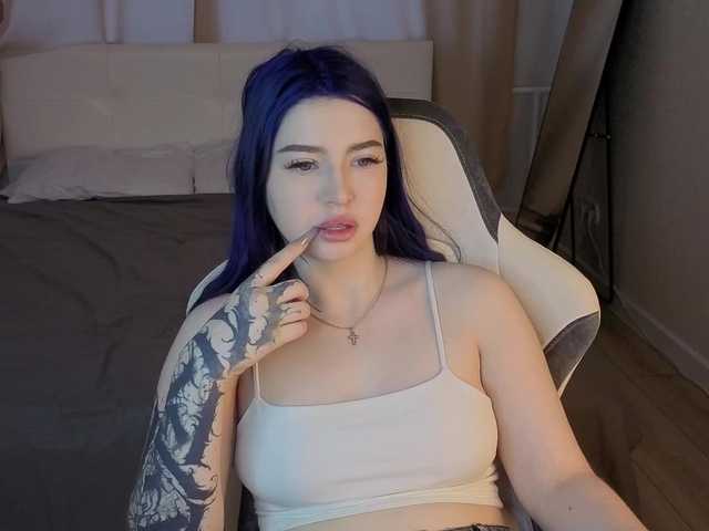 honeycherrry live cam on BongaCams