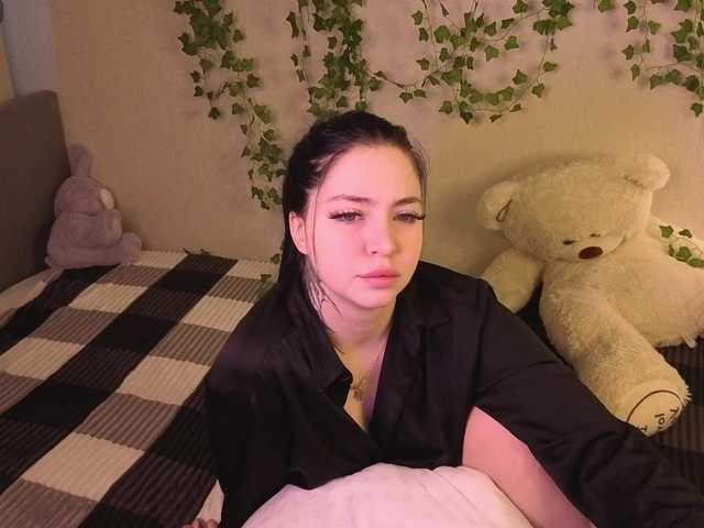 honeycherrry cam belle