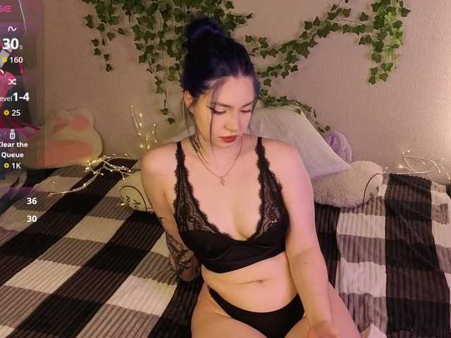 honeycherrry live cam on BongaCams