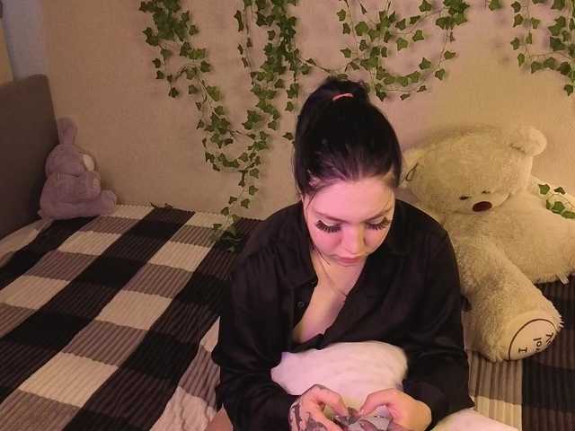 honeycherrry live cam on BongaCams